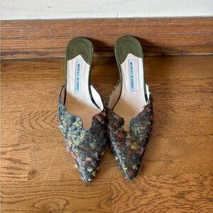 Manolo Blahnik Elegant Green Mules